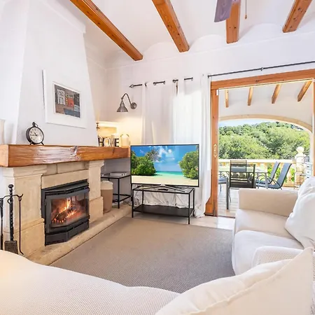 Elisea Retreat | Pool, Bbq Vibes