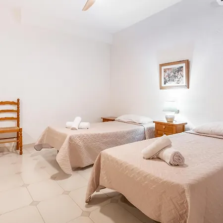 Holiday home Elisea Retreat | Pool, Bbq Vibes *